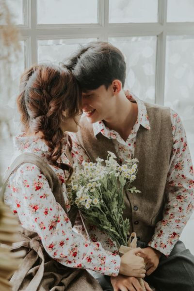 Nên chụp ảnh cưới studio hay ngoại cảnh | Ảnh tình nhân