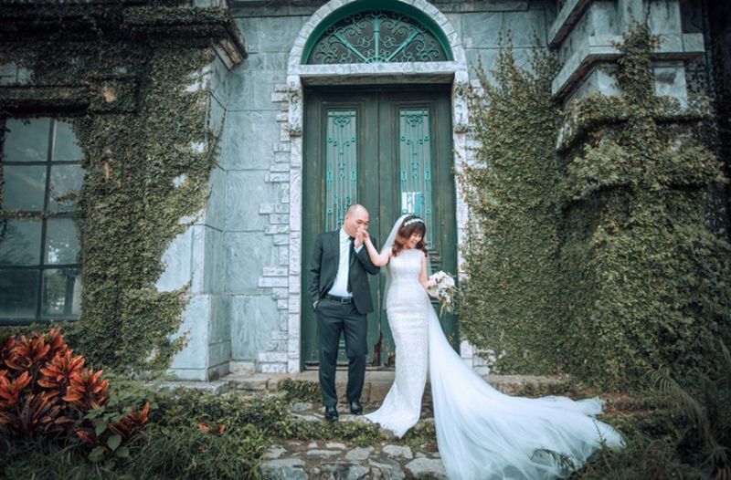 chụp ảnh cưới hiện đại