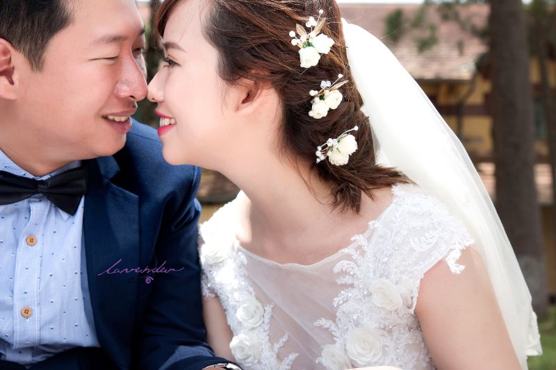Studio chụp ảnh cưới ngoài trời tại Huế