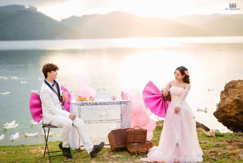 Studio chụp ảnh cưới ngoài trời tại Huế-3