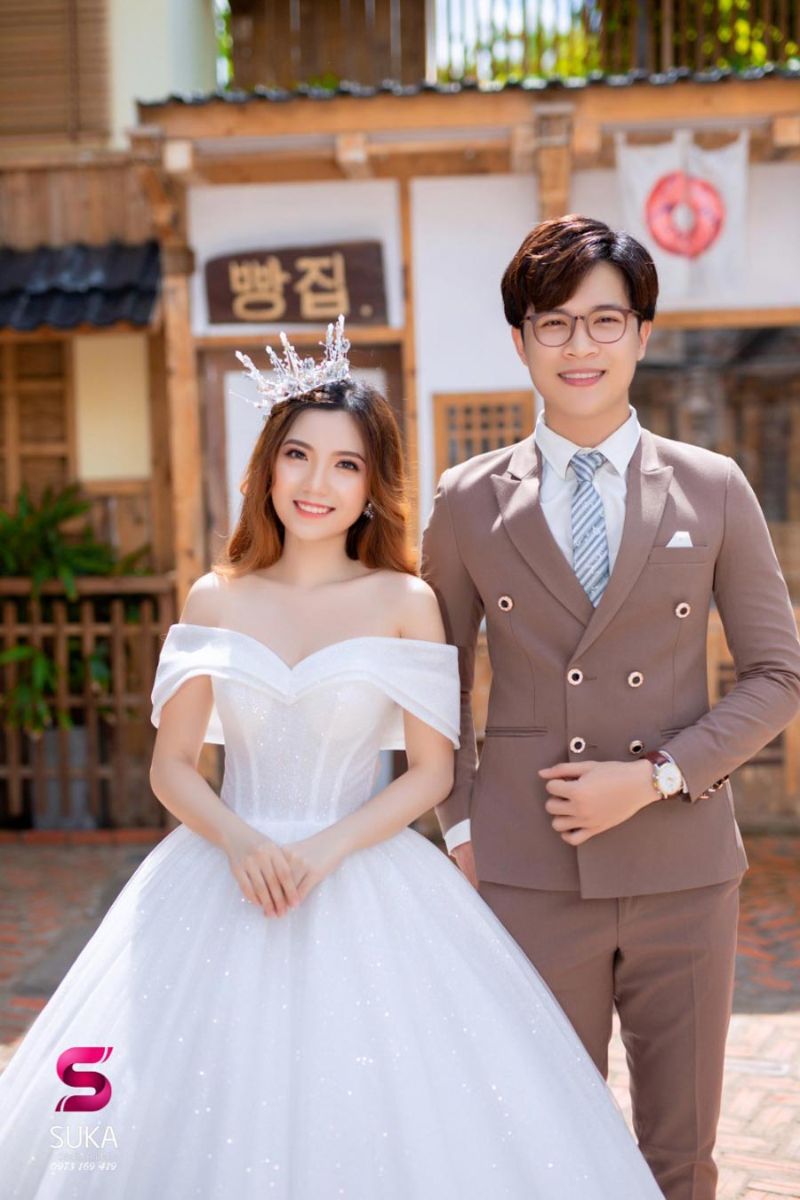 Cười khi chụp ảnh cưới làm sao cho đẹp -5