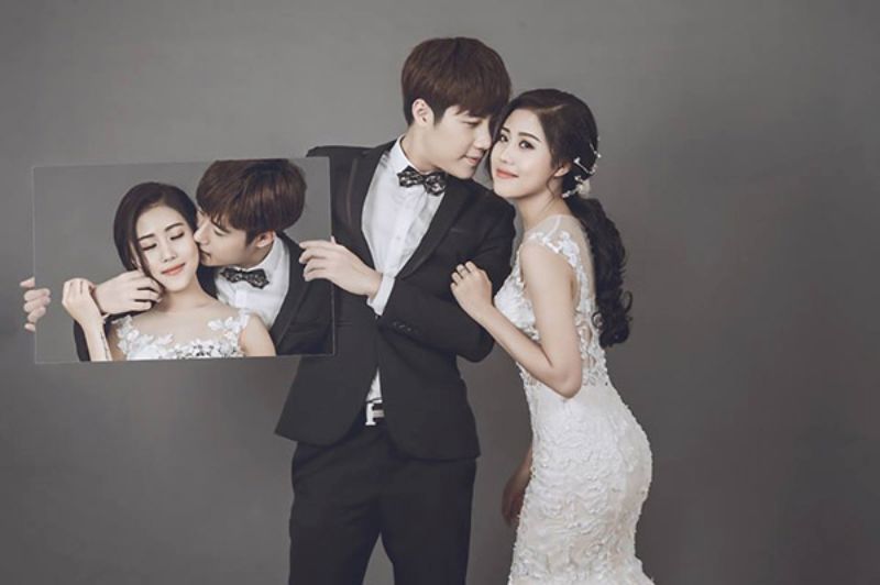 Cười khi chụp ảnh cưới làm sao cho đẹp 2