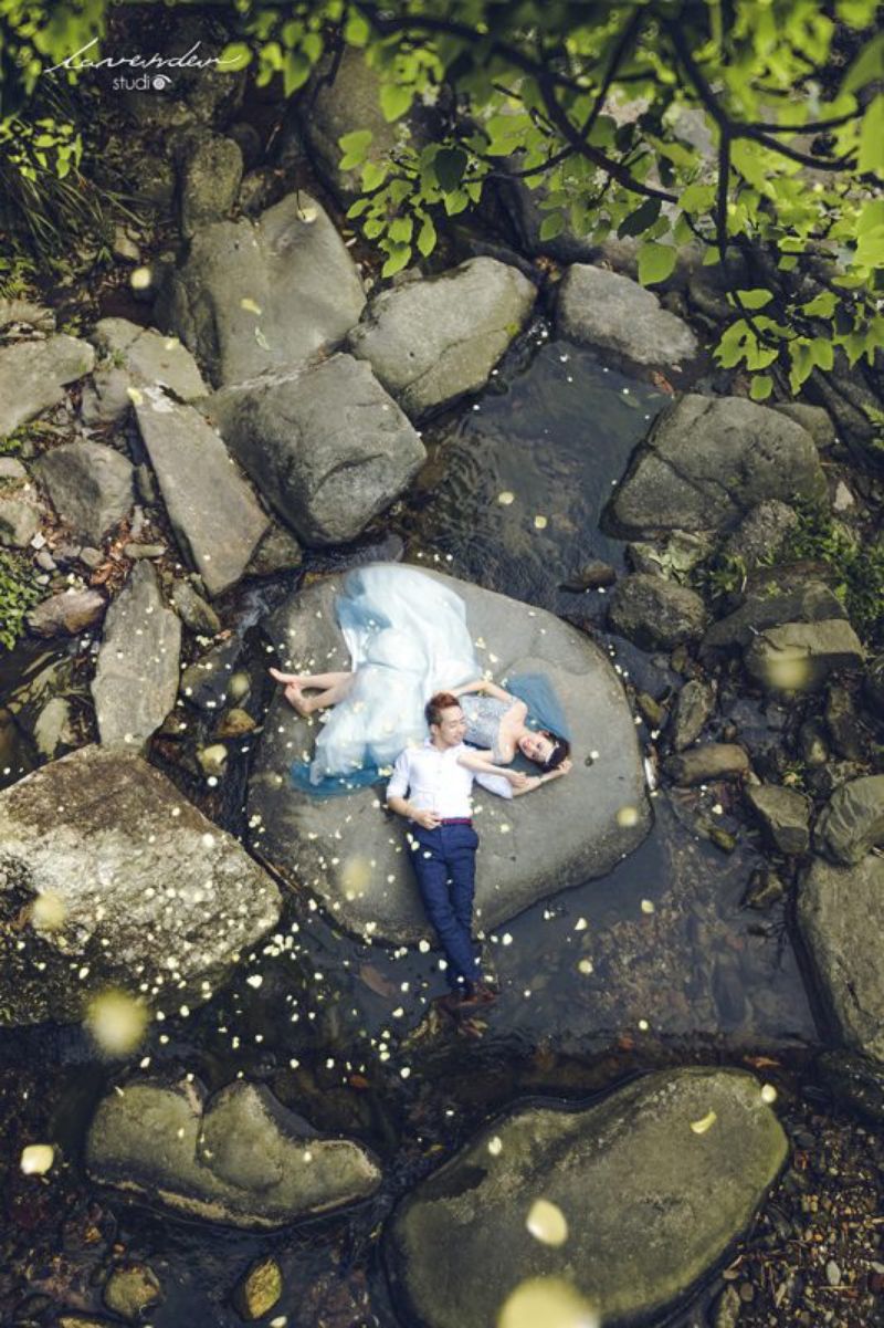 Chụp ảnh cưới retro phong cách lãng mạn ngoại cảnh