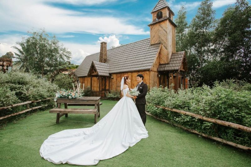 chụp hình cưới phim trường quận 9