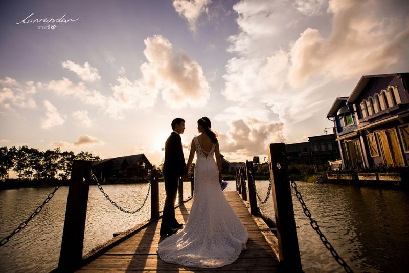 quay phim chụp ảnh cưới giá rẻ trên cây cầy