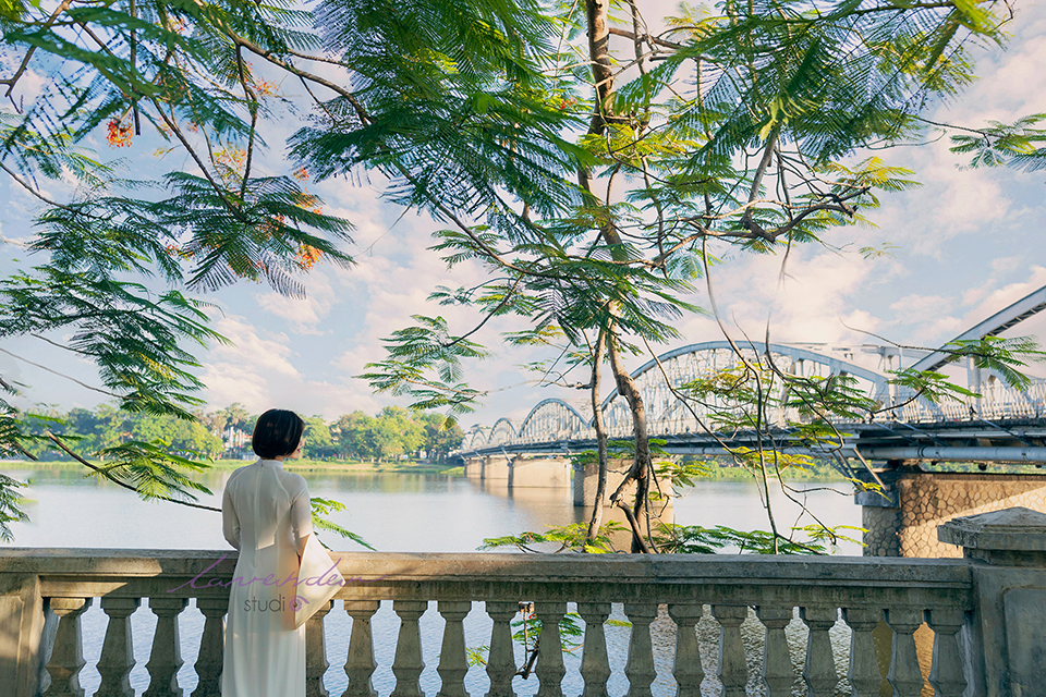Studio nào chụp ảnh áo dài nghệ thuật ở Huế đẹp