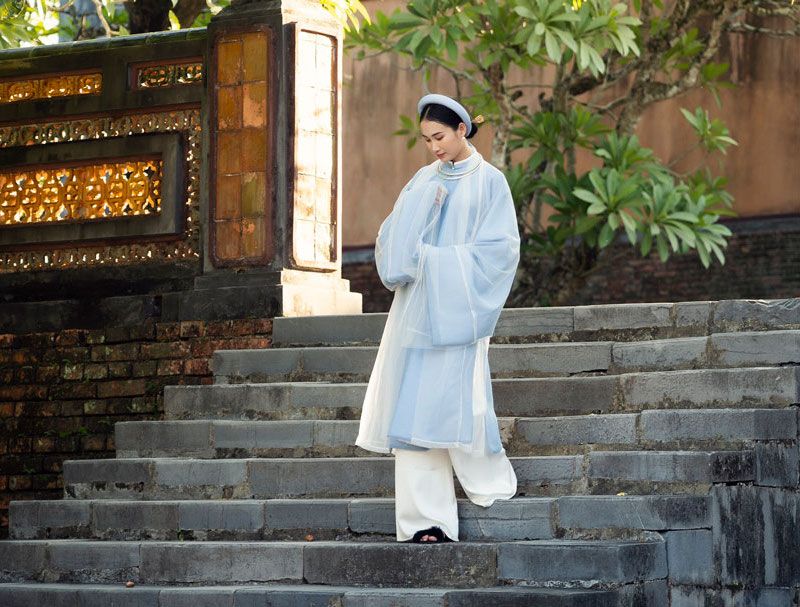 Chụp ảnh áo dài cổ phục ở Huế -4