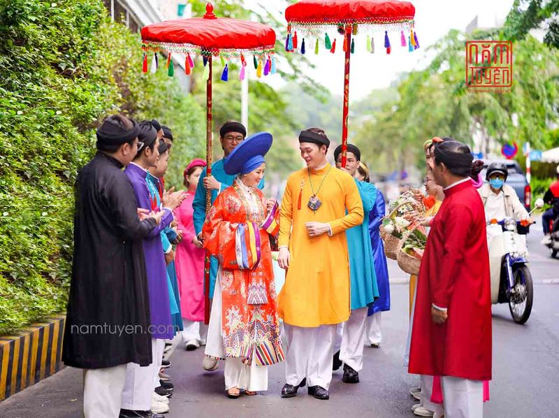 Chụp hình áo dài cổ phục Huế-2