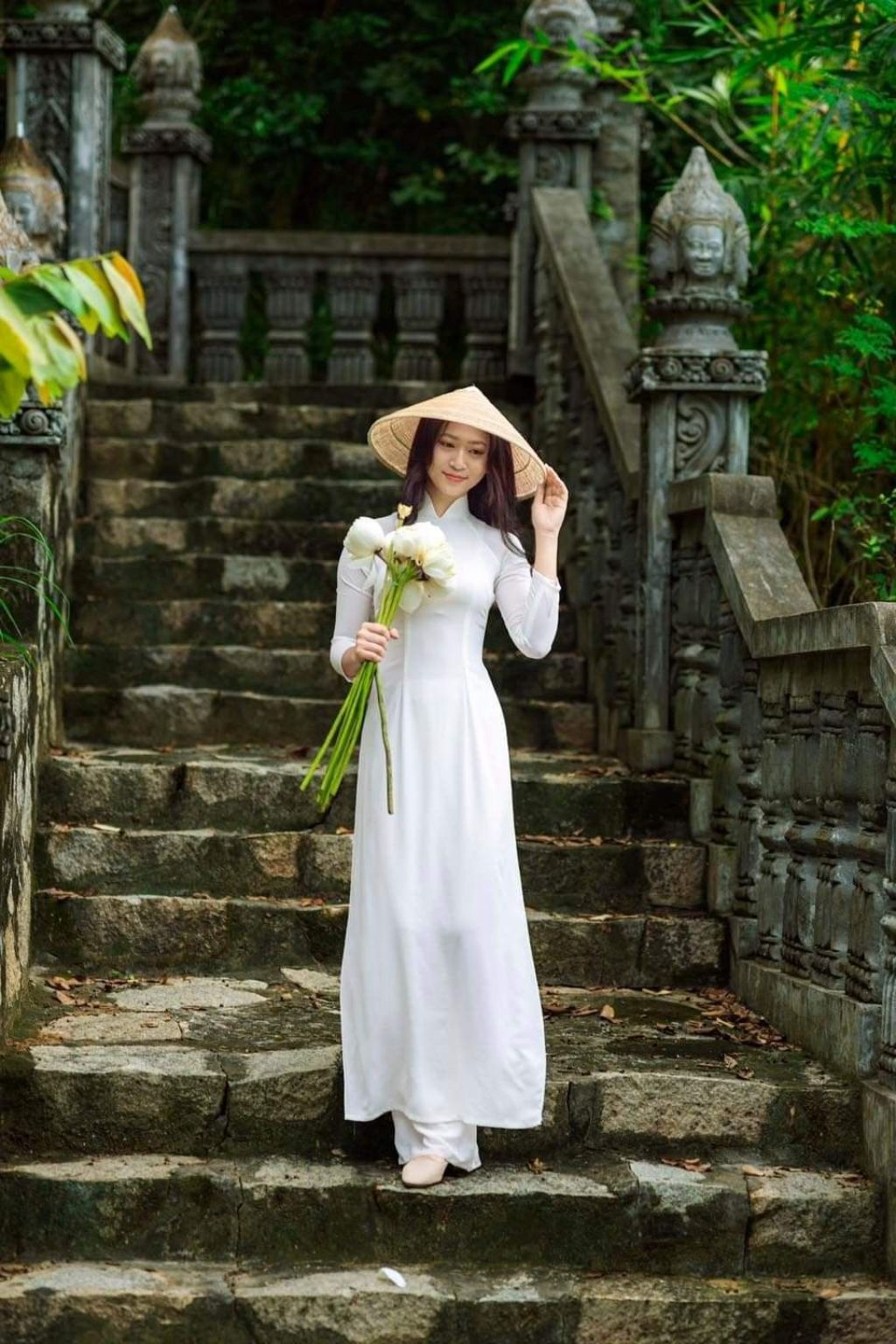 Ngân Võ Studio – Địa chỉ không thể bỏ qua khi chụp ảnh áo dài hiện đại tại TPHCM