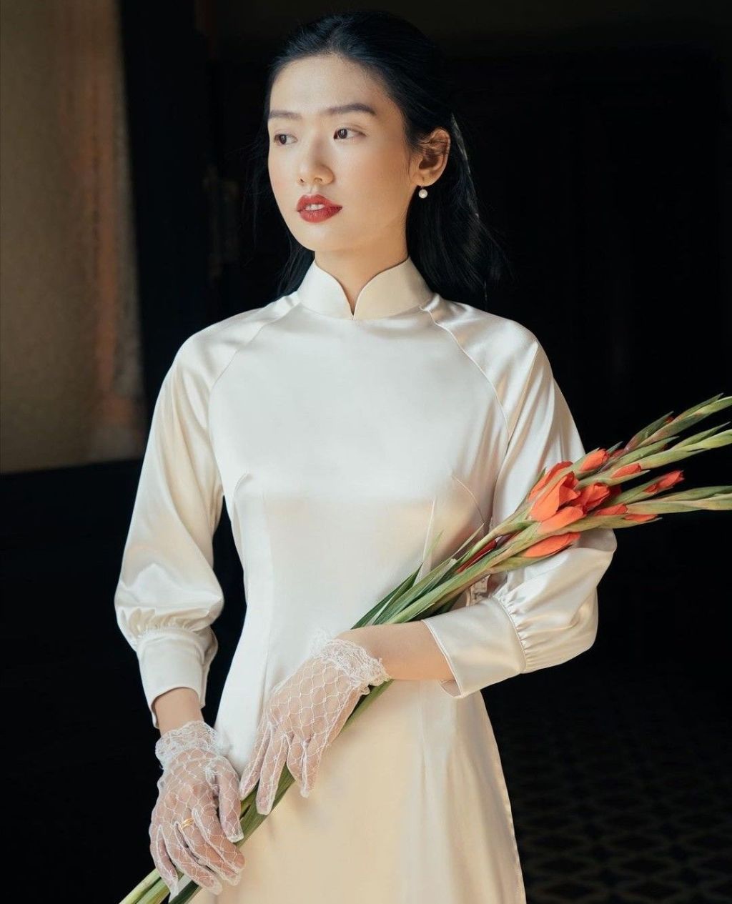 Chụp ảnh IU – Chụp ảnh áo dài có bối cảnh hoành tráng, sang trọng