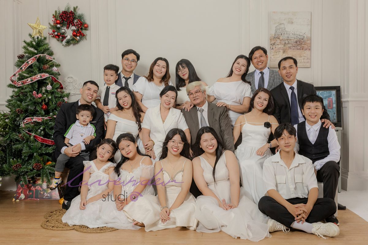 Dịch vụ chụp ảnh đại gia đình ở Đà Nẵng Dịch vụ chụp ảnh đại gia đình ở Đà Nẵng