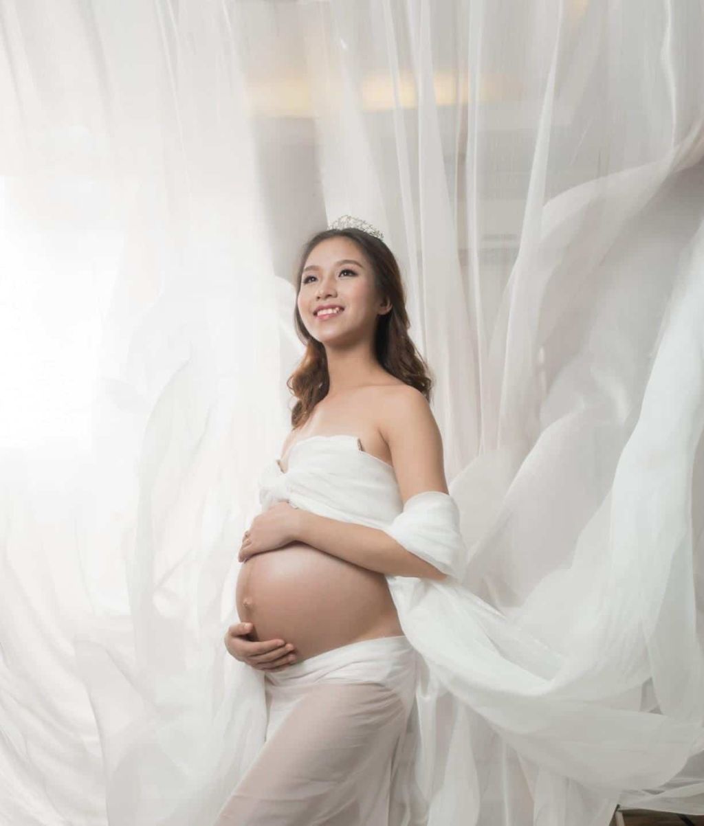 Studio HongKong Wedding - nơi chụp ảnh bầu ở Đà Nẵng giá rẻ