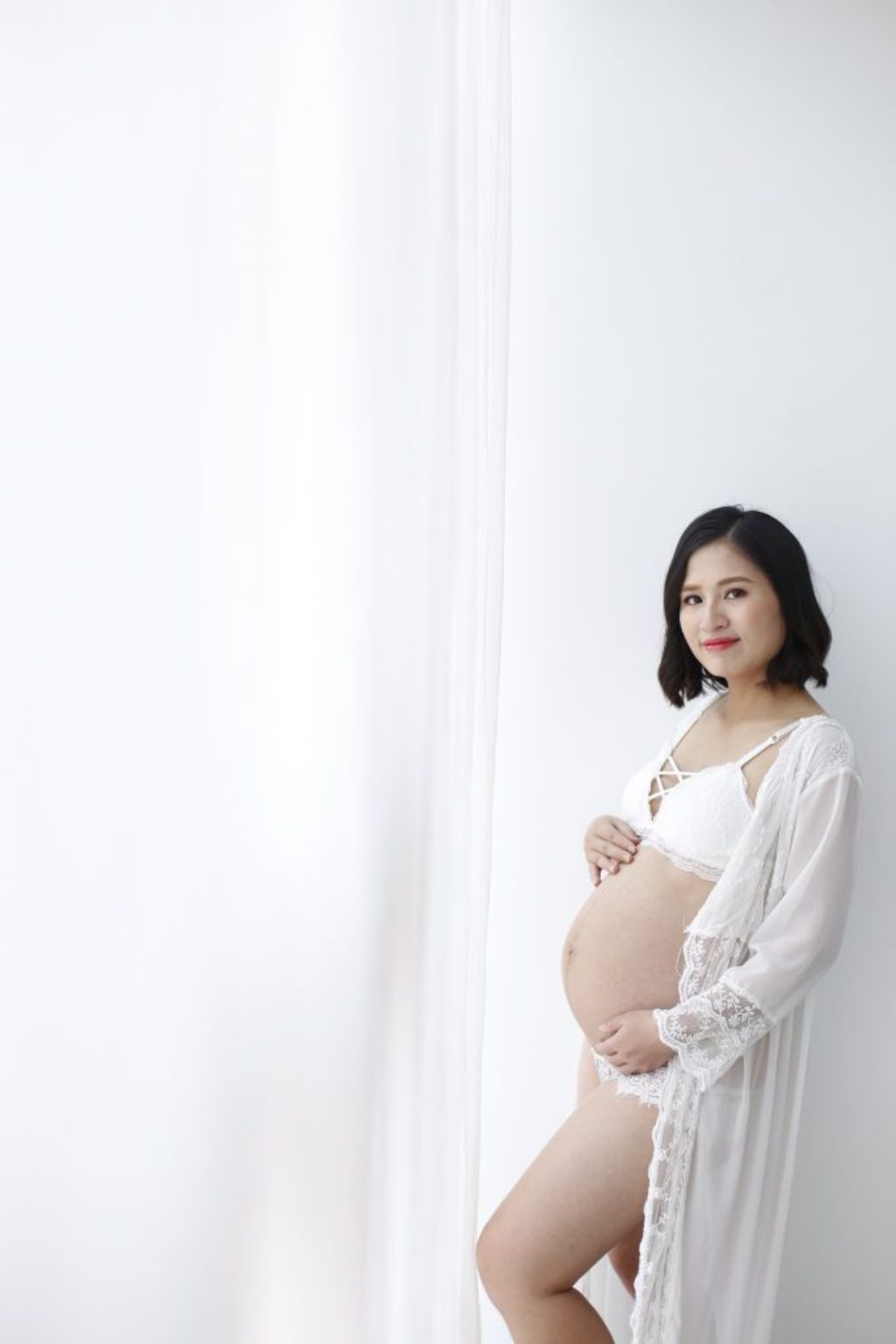 Bella Wedding - studio chụp ảnh kỷ niệm mang thai ý nghĩa tại Đà Nẵng