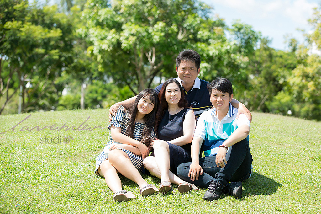 Giá dịch vụ chụp ảnh gia đình ngoại cảnh ở Hà Nội