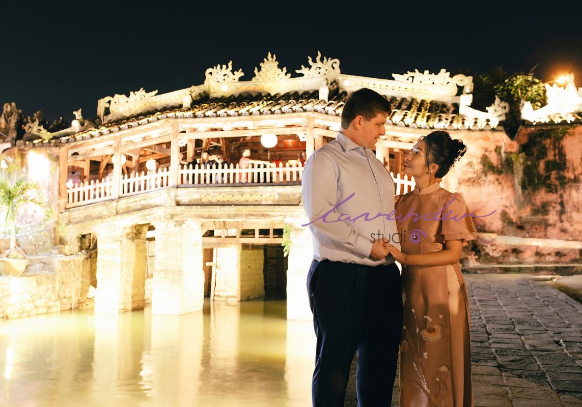 Giá chụp ảnh couple đẹp khi du lịch phố cổ Hội An Dịch vụ chụp couple đẹp ở Hội An giá bao nhiêu