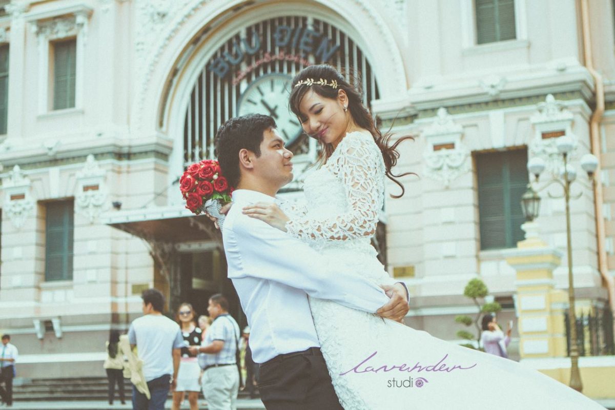 Xu hướng chụp ảnh cổng lấy nhanh ở TP HCM mùa cưới 2024 hiện nay