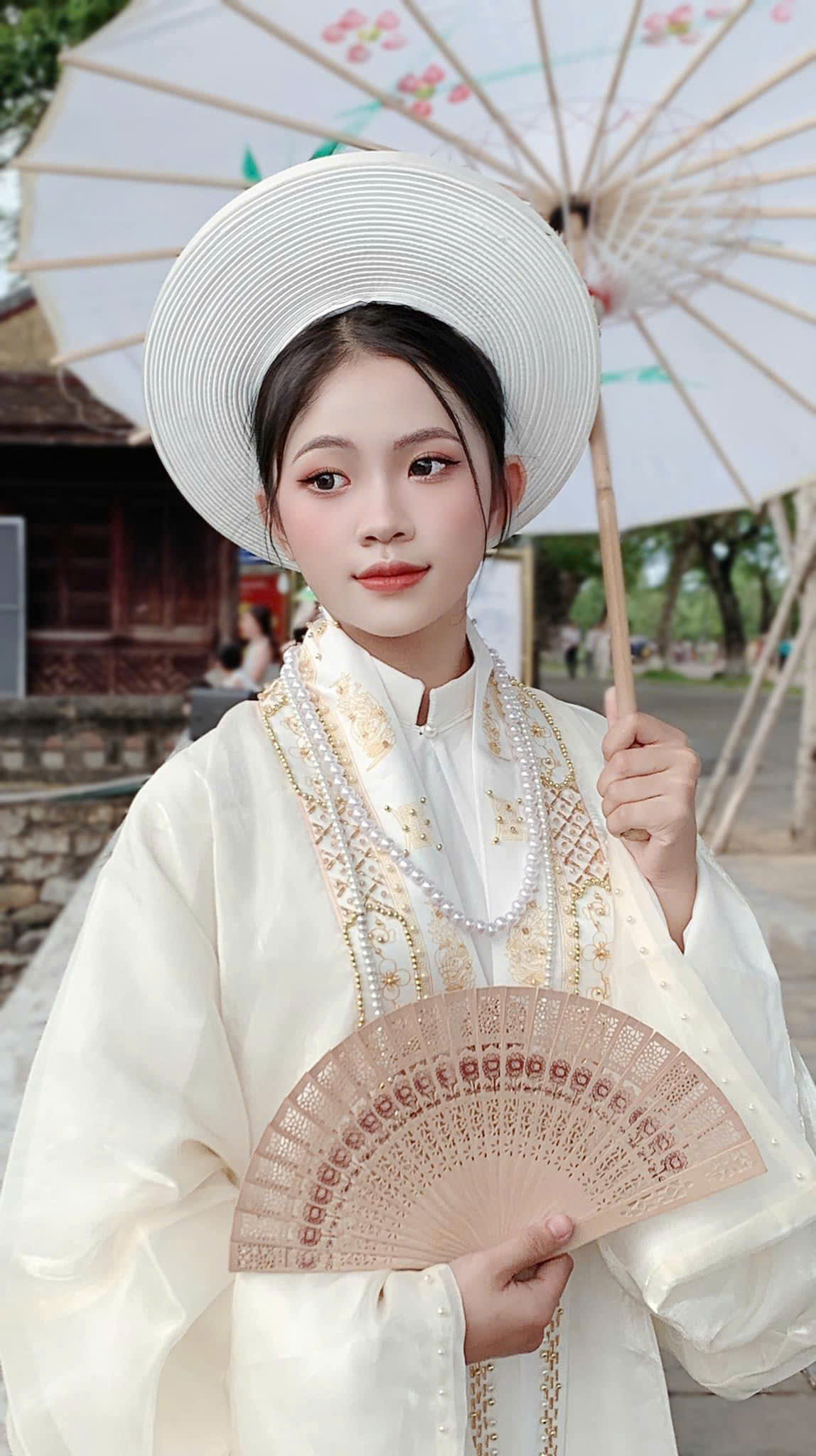 Giá thuê cổ phục ở Huế hiện nay bao nhiêu tiền