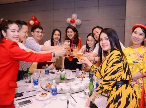 Giá chụp ảnh tất niên cuối năm phụ thuộc vào 10 yếu tố nào? Giá chụp ảnh tất niên cuối năm phụ thuộc vào 10 yếu tố nào?