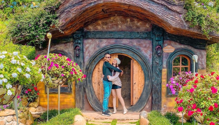 studio chụp ảnh couple Tết tại Đà Lạt năm 2025