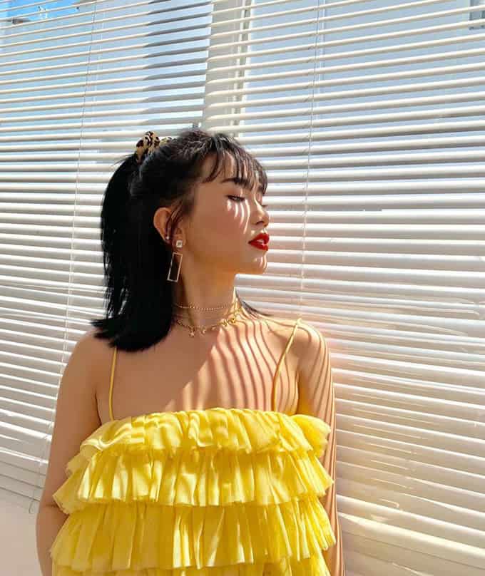 10 cách chụp hình tại nhà đẹp nhất dành cho các cô nàng