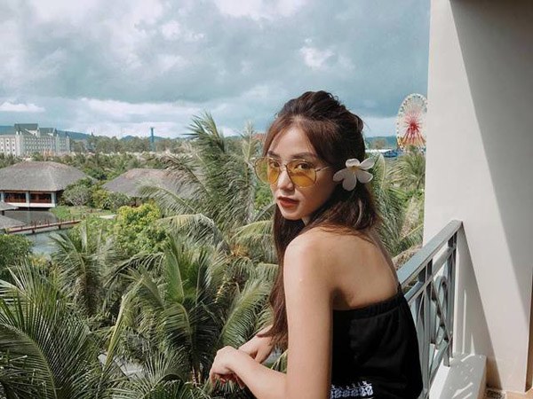 10 cách chụp hình tại nhà đẹp nhất dành cho các cô nàng