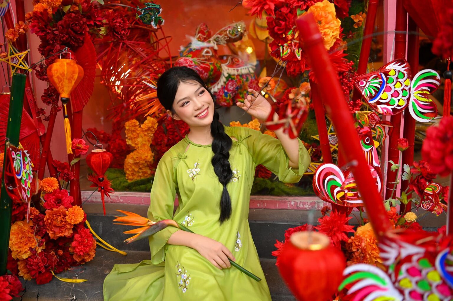Lên danh sách 10 địa điểm chụp ảnh áo dài Tết tại Hà Nội năm 2025