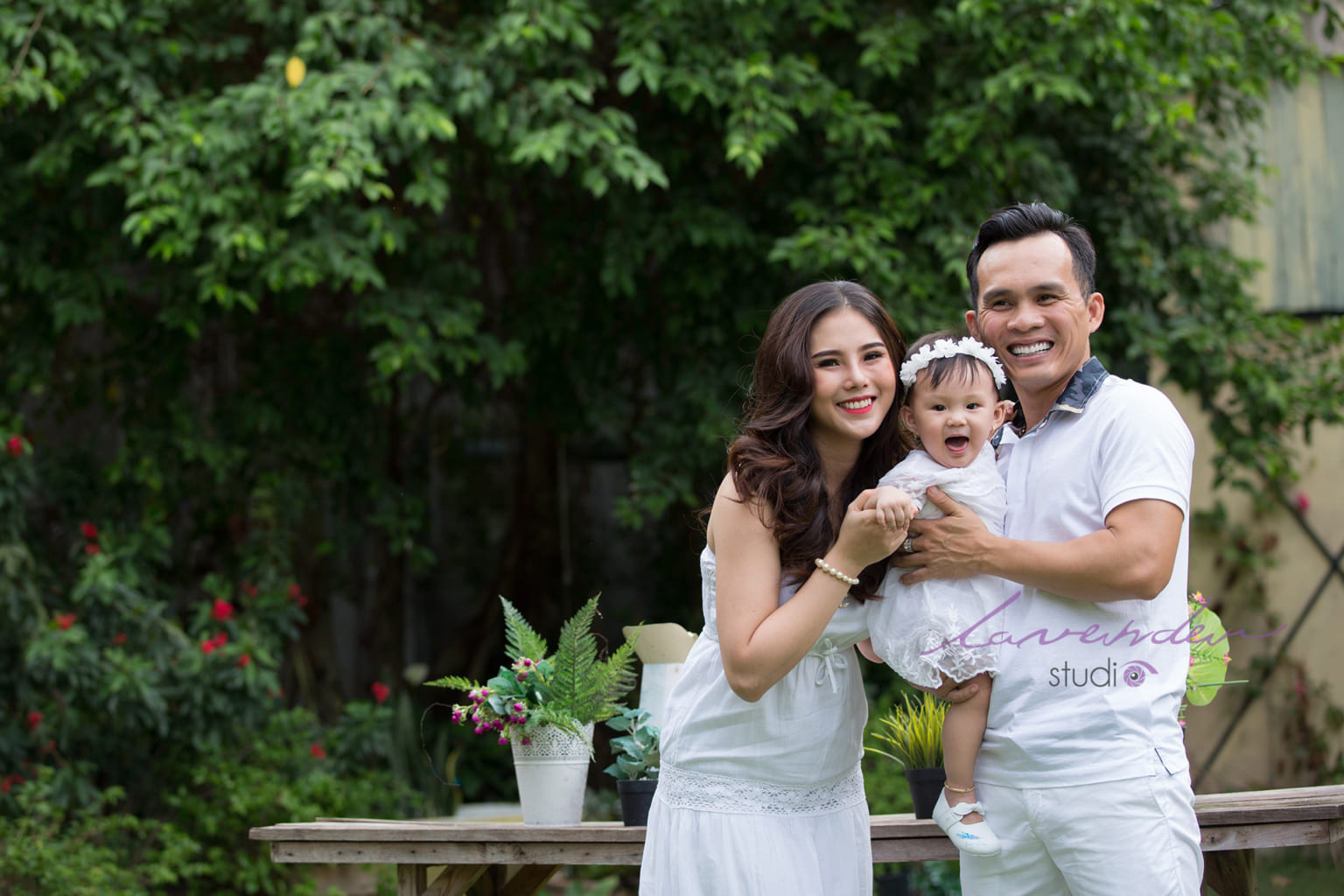 Tết chụp ảnh tại nhà - gia đình yêu thương