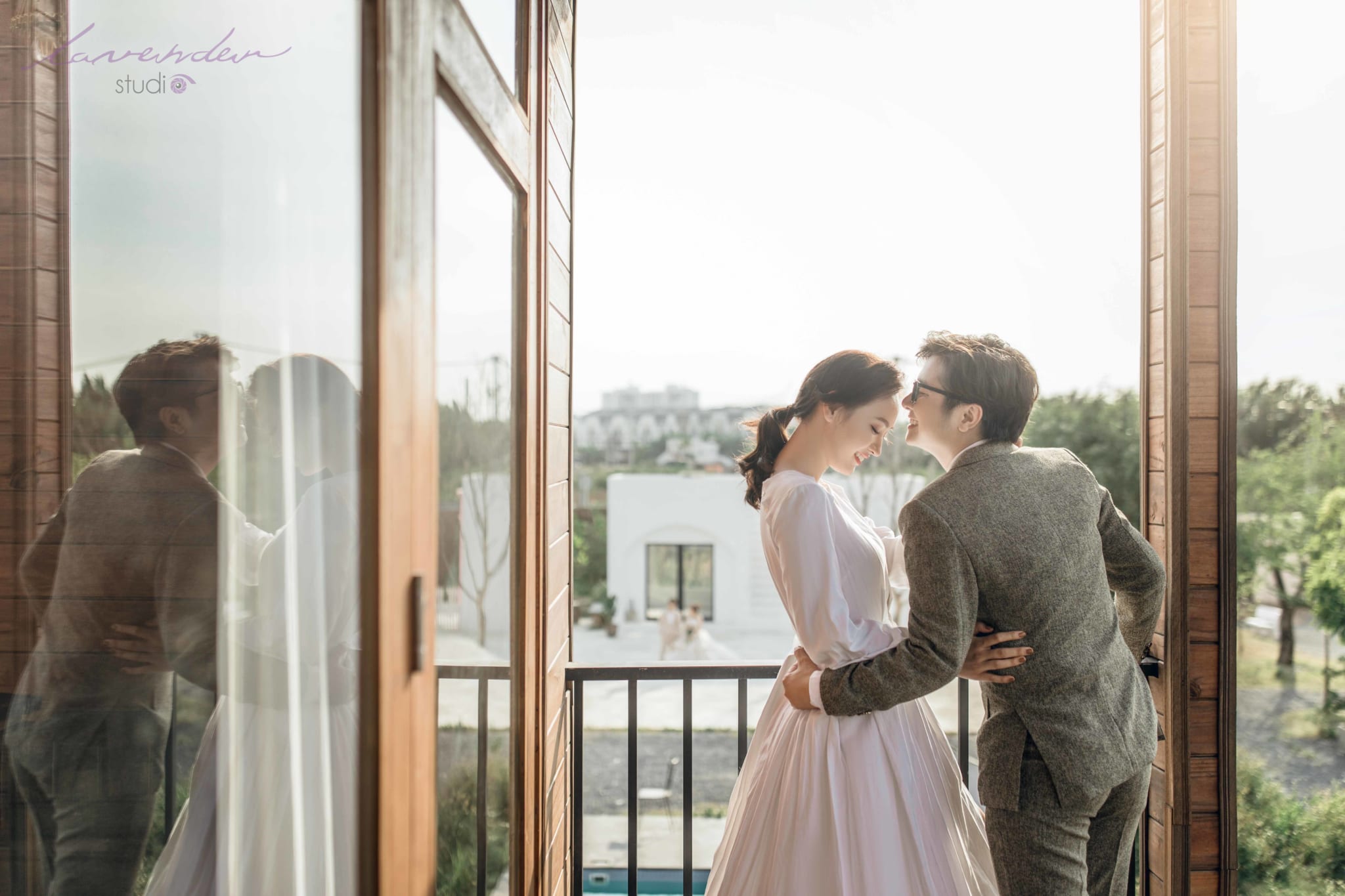 Tìm hiểu 10 cách chụp hình cưới truyền thống và phóng sự