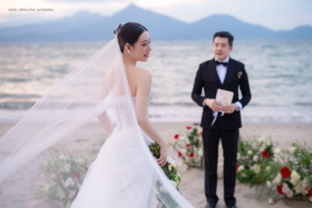 Giá thuê dịch vụ chụp ảnh cưới ở biển Đà Nẵng
