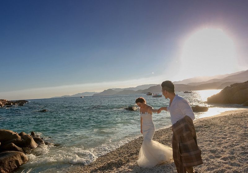 Nên chụp ảnh cưới vào tháng mấy | Chụp ảnh cưới bên bờ biển vào mùa hè