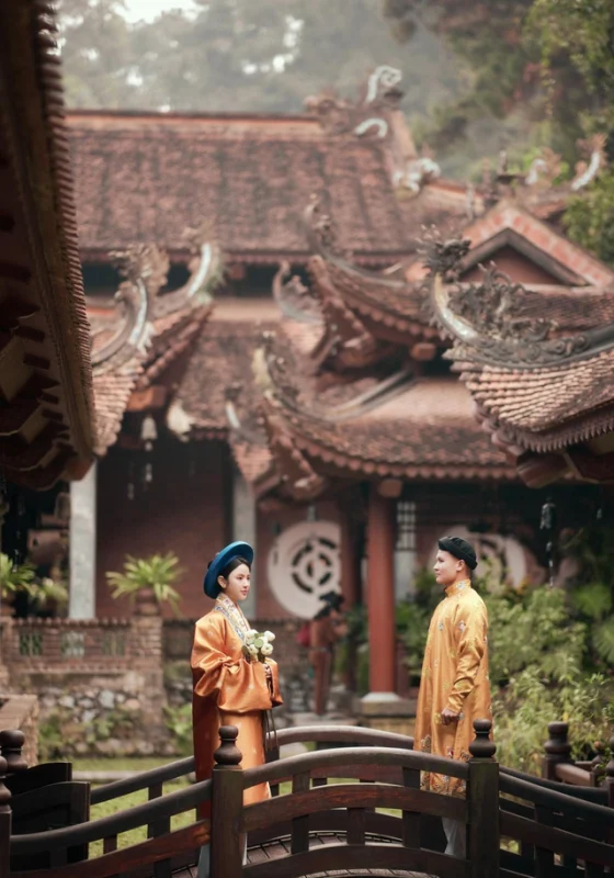 10++ địa điểm chụp ảnh couple Tết tại Hà Nội năm 2025