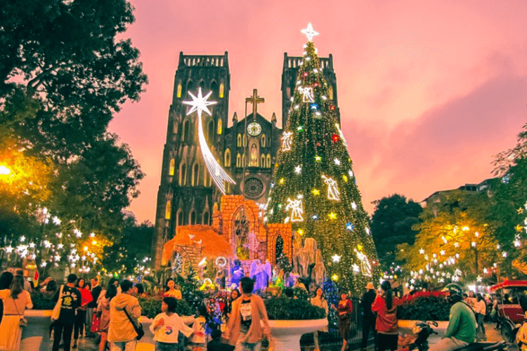 Concept chụp ảnh Noel cho gia đình tại Hà Nội – Ấm áp và tràn đầy yêu thương Concept chụp ảnh Noel cho gia đình tại Hà Nội – Ấm áp và tràn đầy yêu thương