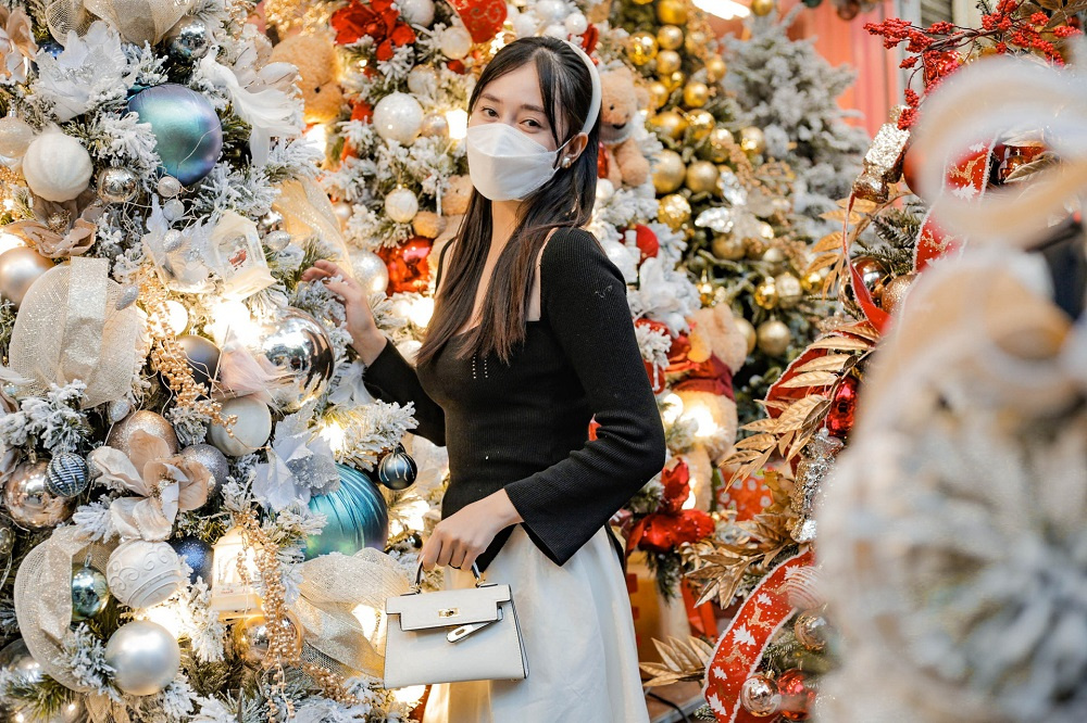 Concept chụp ảnh Noel cho gia đình tại Hà Nội – Ấm áp và tràn đầy yêu thương Concept chụp ảnh Noel cho gia đình tại Hà Nội – Ấm áp và tràn đầy yêu thương