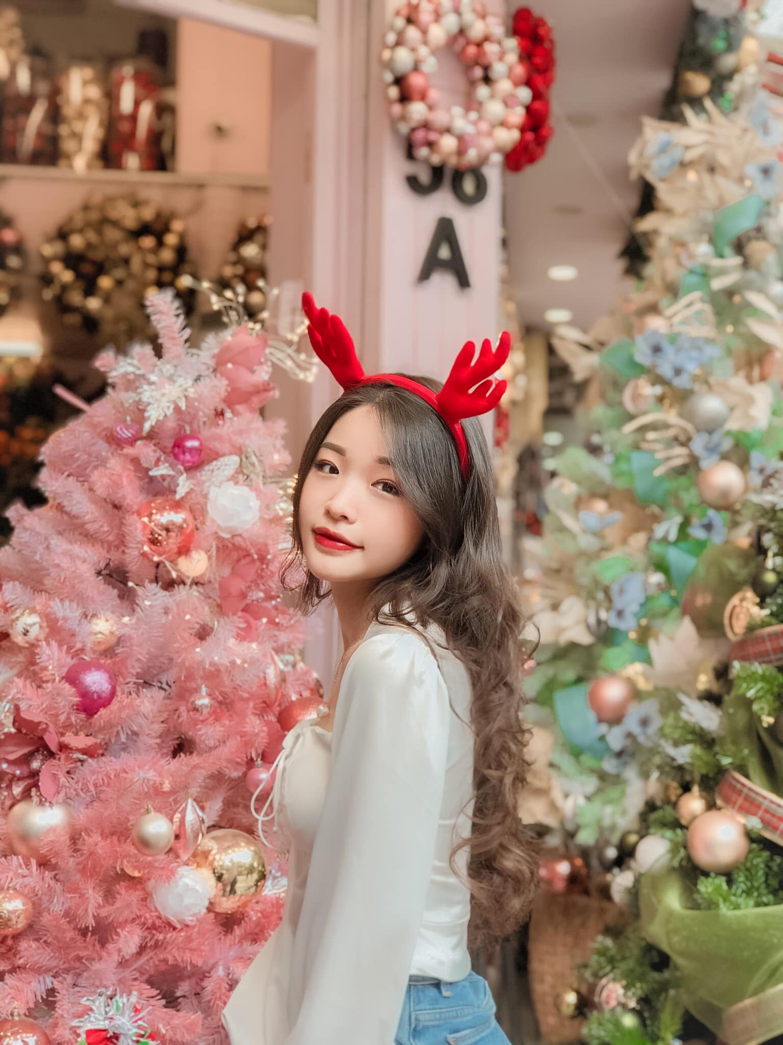 Concept chụp ảnh Noel cho gia đình tại Hà Nội – Ấm áp và tràn đầy yêu thương Concept chụp ảnh Noel cho gia đình tại Hà Nội – Ấm áp và tràn đầy yêu thương