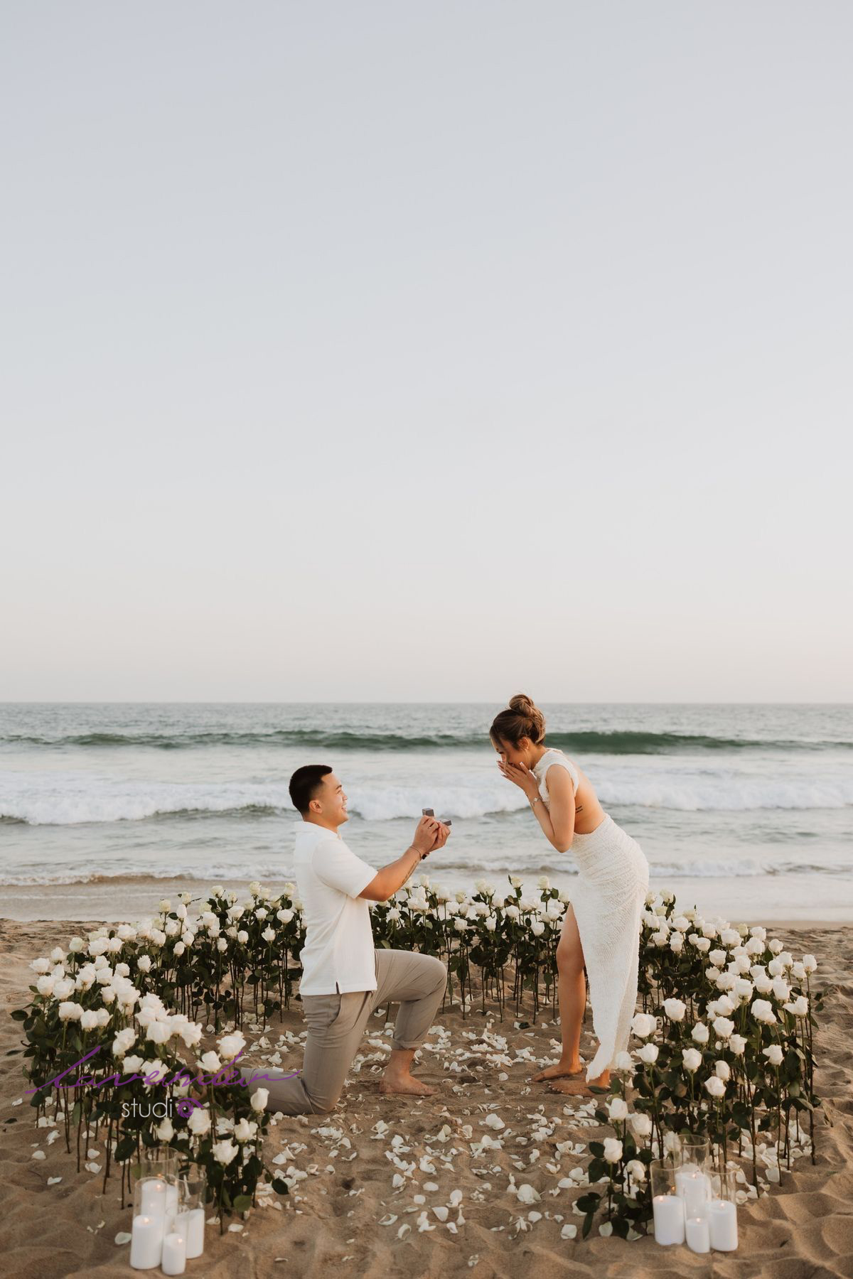 Bí quyết trang trí cầu hôn ở biển đơn giản nhưng lãng mạn 2026 Bí quyết trang trí cầu hôn ở biển đơn giản nhưng lãng mạn 2026