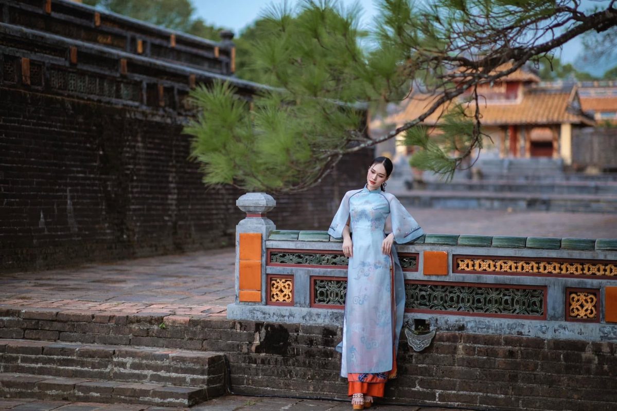 Chụp Ảnh Áo Dài Ở Huế: Gợi Ý Trang Phục, Địa Điểm Và Concept Đẹp Nhất