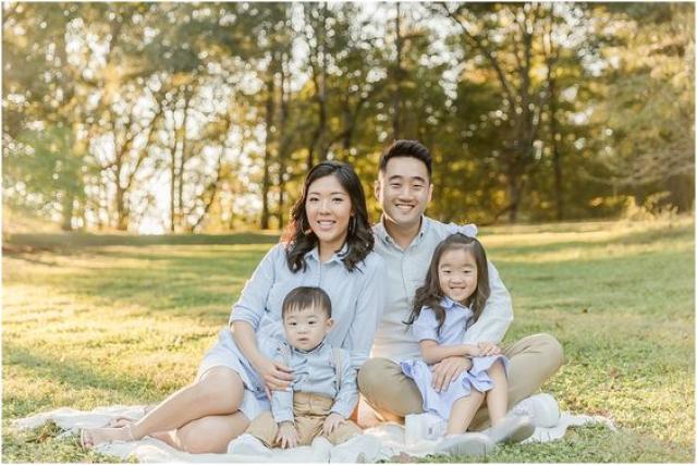Hướng dẫn chi tiết: Chụp ảnh gia đình mùa hè đẹp tự nhiên & đầy cảm xúc Hướng dẫn chi tiết: Chụp ảnh gia đình mùa hè đẹp tự nhiên & đầy cảm xúc